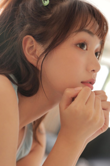 女人迈开腿打扑克又痛又叫